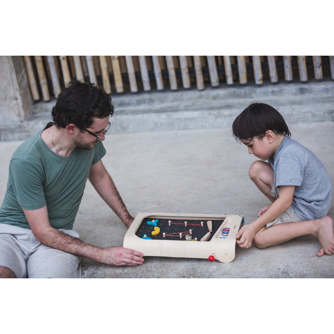 PlanToys Pinball machine