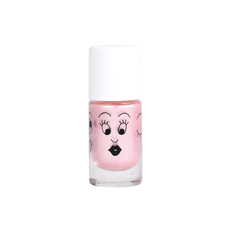 Daisy – pearly pale pink kid nail polish