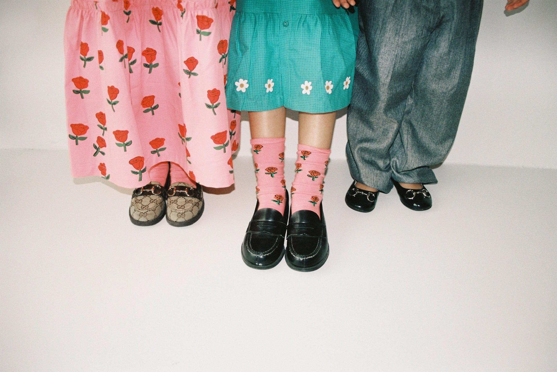 Roses all over print woven puff sleeve dress - BIG & BELG