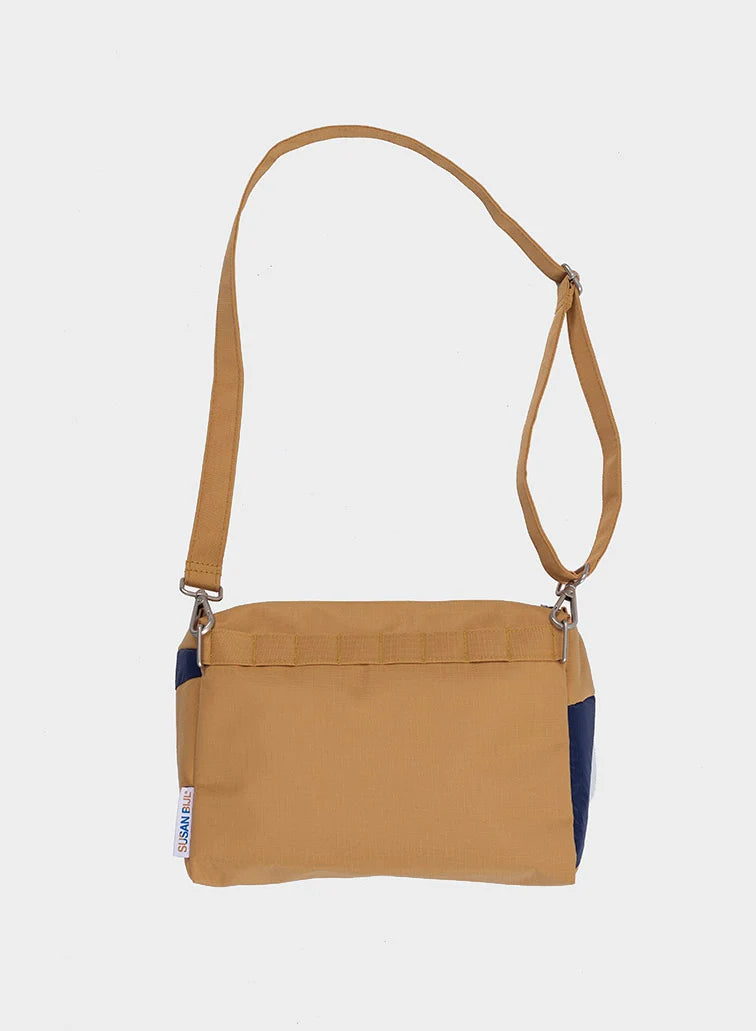 The New Bum Bag Camel & Navy Medium - BIG & BELG