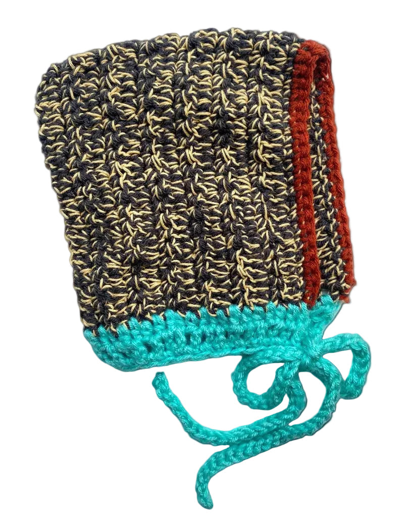 Handcrafted crochet helmet Black/Yellow